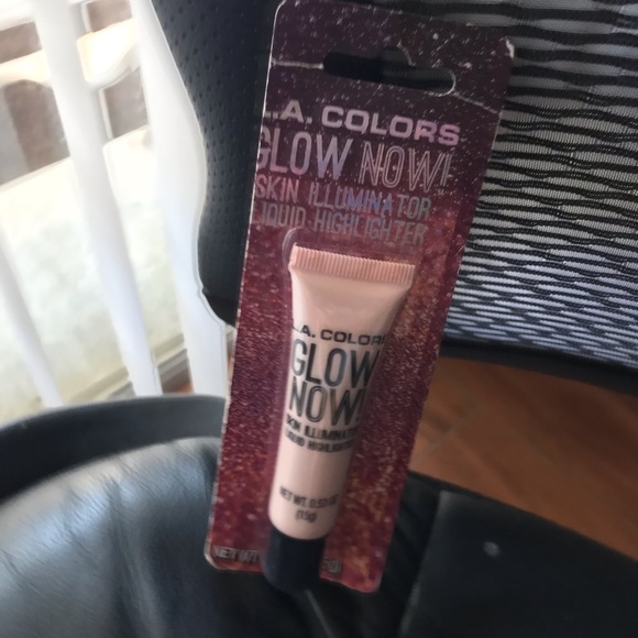 L.A COlors GLOW NOW SKIN ILUMINATOR - Picture 5 of 8